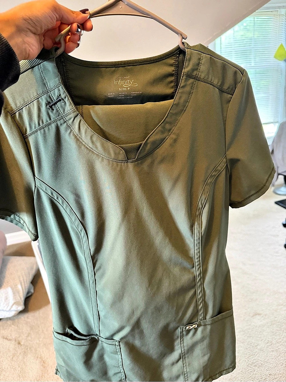 Cherokee scrub set. Top/Bottom.